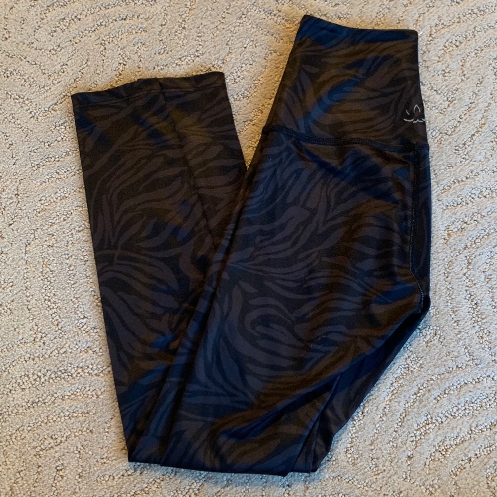 NEW beyond yoga leggings